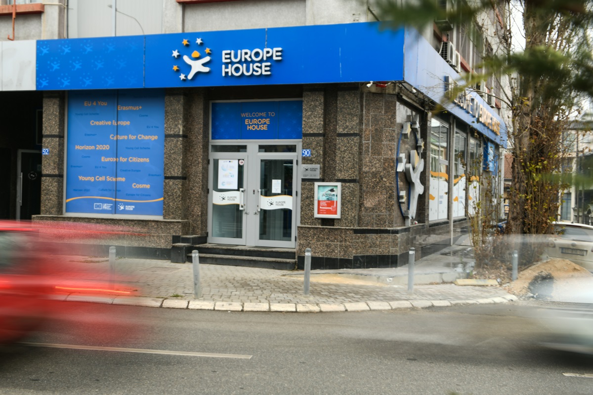 Europe House Photo